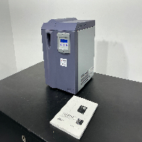 Parker 110HMD Hydrogen Gas Generator image 1